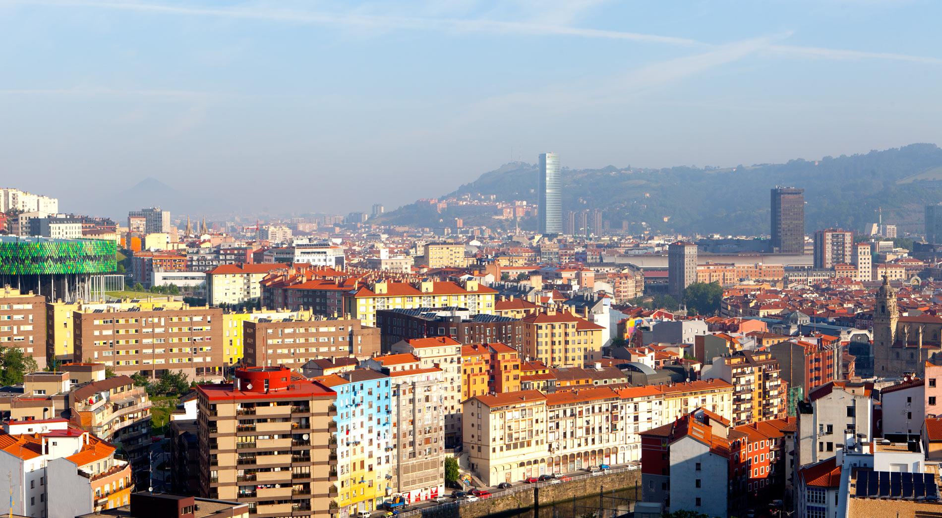 فندق جران بالباو بلباو المظهر الخارجي الصورة San Sebastián skyline