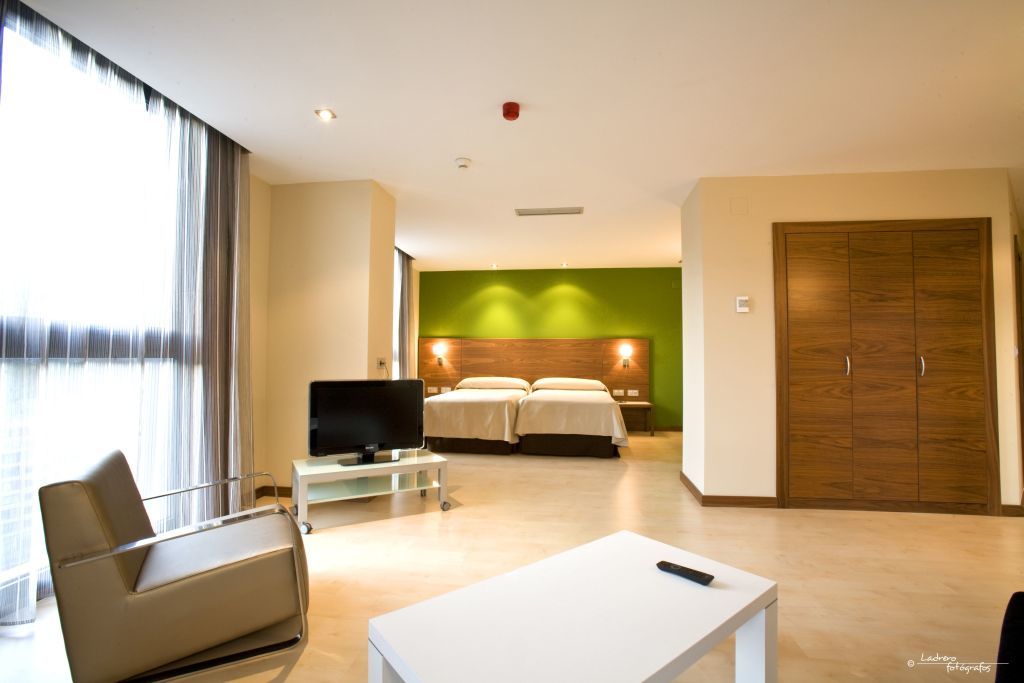 فندق جران بالباو بلباو المظهر الخارجي الصورة Interior of a room